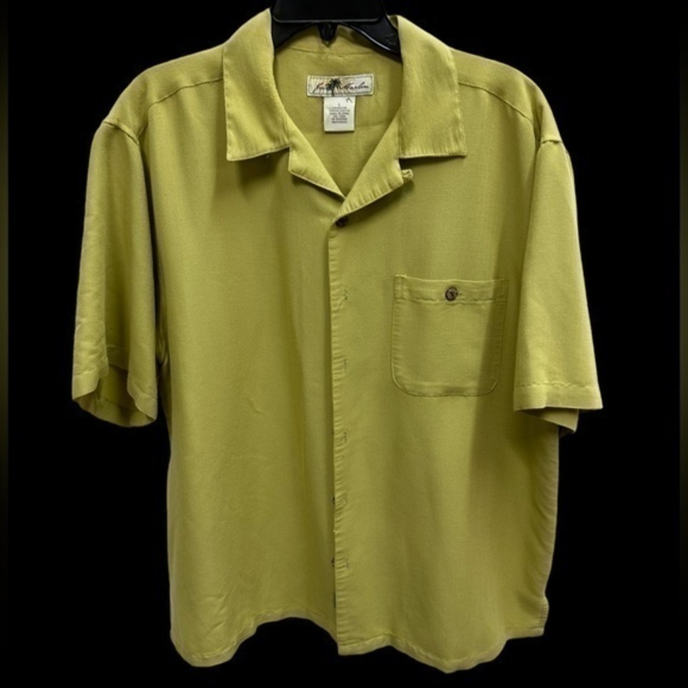 Joe Marlin Hawaiian shirt.